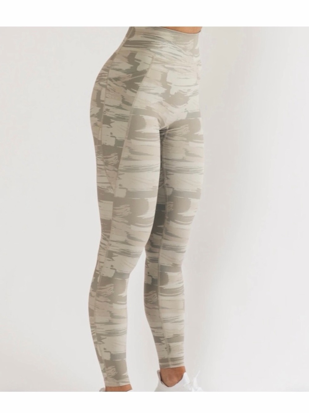 Alphalete Surface Pocket Leggings XS Desert Canvas Camo Tan Cream Activewear